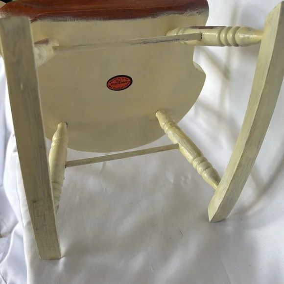 VINTAGE 2001 ETHAN ALLEN FRENCH COUNTRY Wooden Rocking Chair in Cream and Brown - Picture 5 of 10